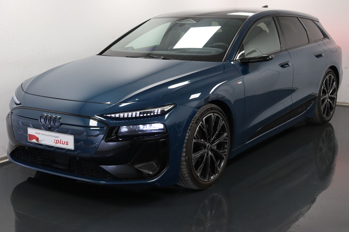 Fahrzeugabbildung Audi A6 Avant e-tron performance S line Edition One
