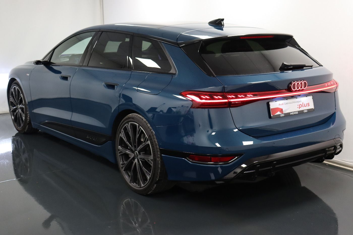 Fahrzeugabbildung Audi A6 Avant e-tron performance S line Edition One