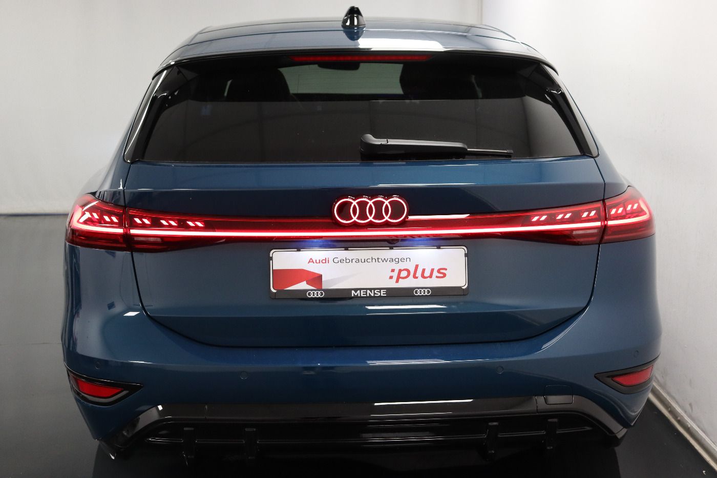 Fahrzeugabbildung Audi A6 Avant e-tron performance S line Edition One