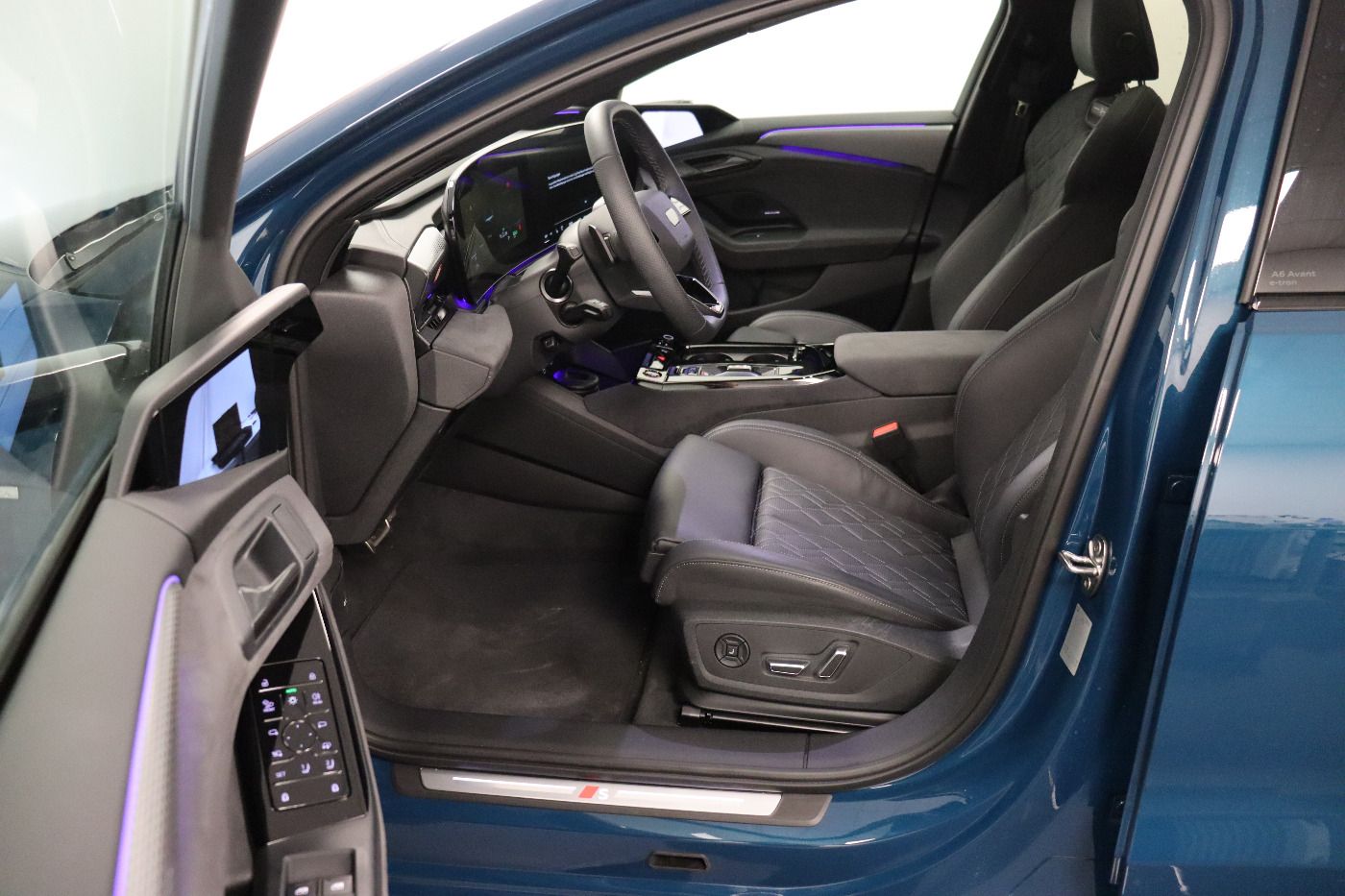 Fahrzeugabbildung Audi A6 Avant e-tron performance S line Edition One