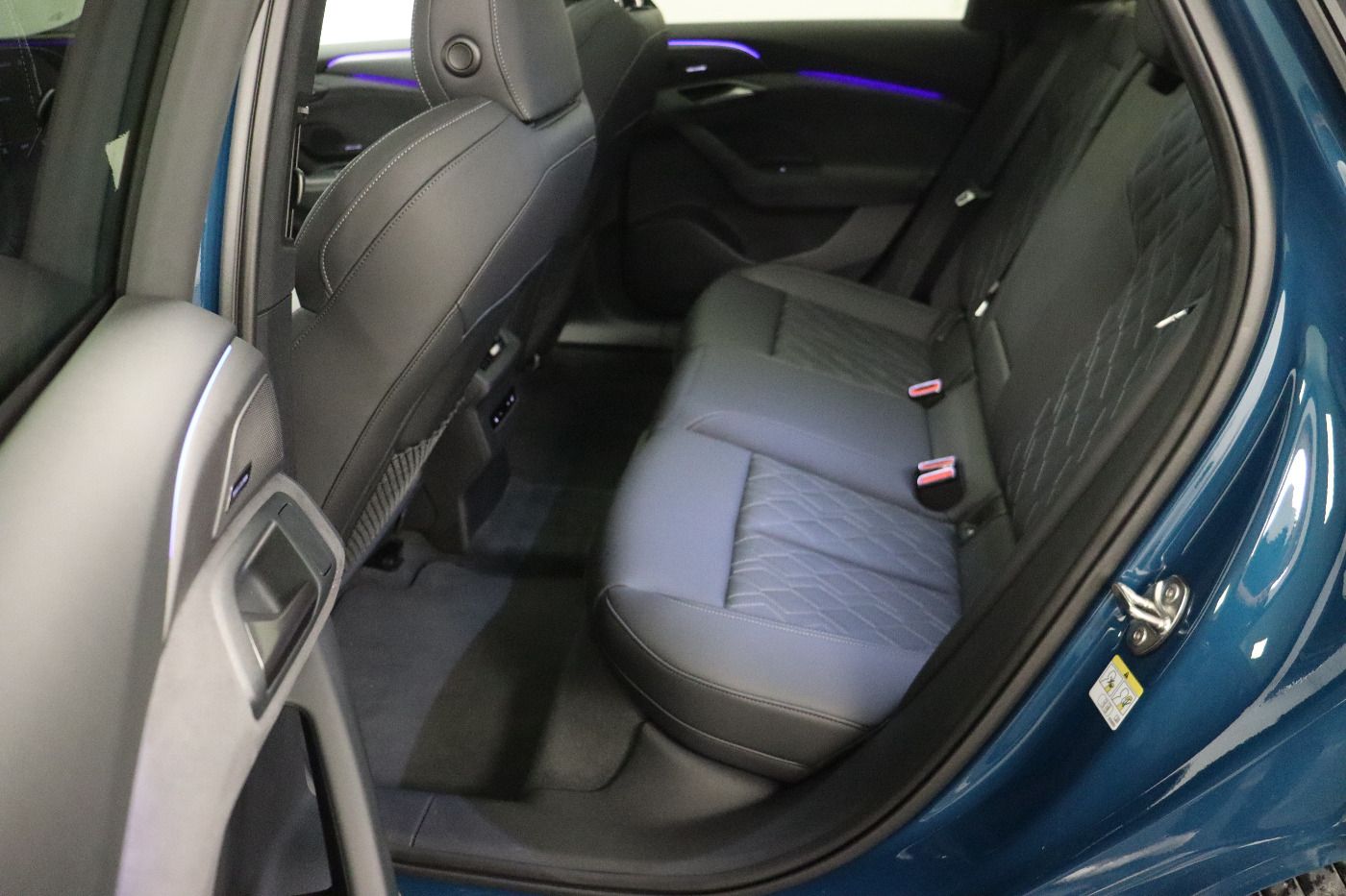 Fahrzeugabbildung Audi A6 Avant e-tron performance S line Edition One