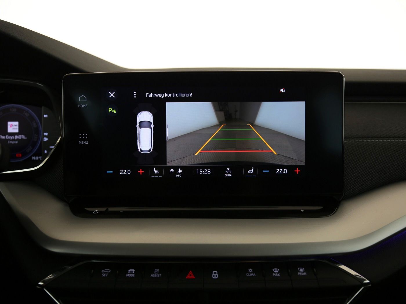 Fahrzeugabbildung SKODA Octavia Combi 2.0 TDI First Edition AHK|HUD|ACC