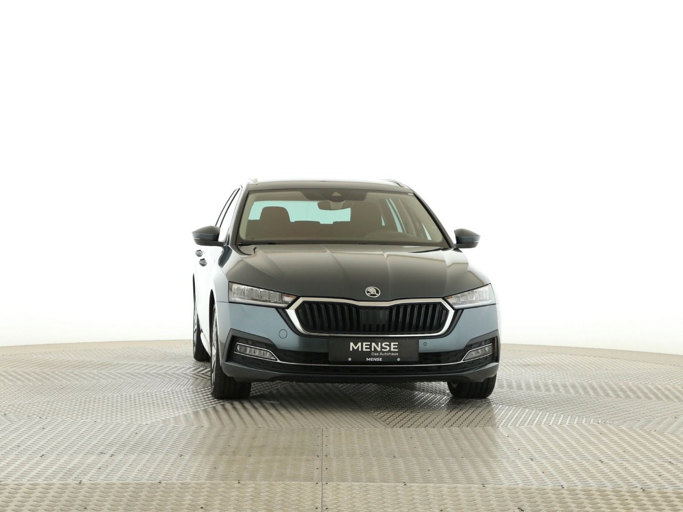 Fahrzeugabbildung SKODA Octavia Combi 2.0 TDI First Edition AHK|HUD|ACC