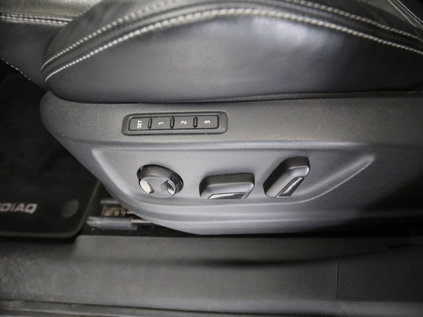 Fahrzeugabbildung SKODA Kodiaq 2.0 TDI Sportline 4x4 DSG Standhzg|4xSHZG
