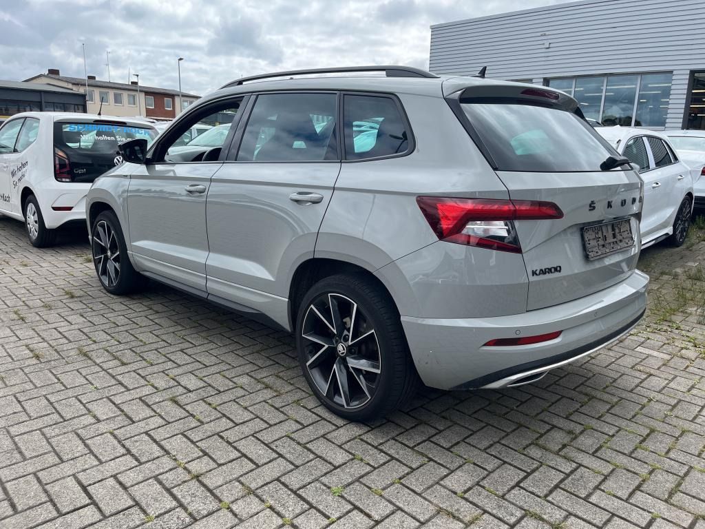 Fahrzeugabbildung SKODA Karoq 2.0 TDI Sportline 4x4 DSG Matrix|AHK|Pano|