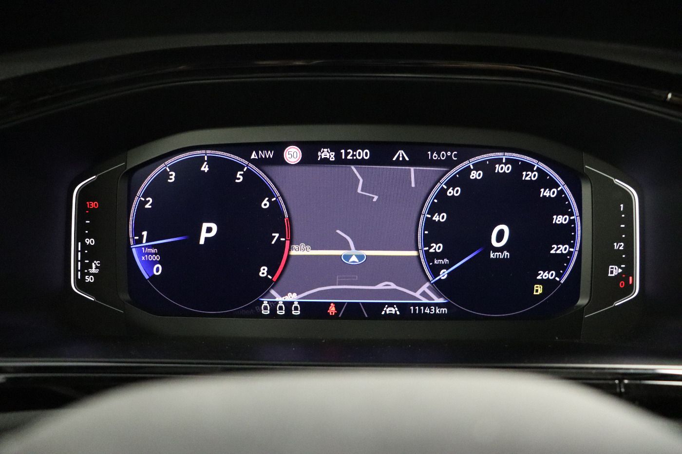 Fahrzeugabbildung Volkswagen T-Roc 2.0 TSI DSG 4Motion R-Line IQ.Light|Matrix