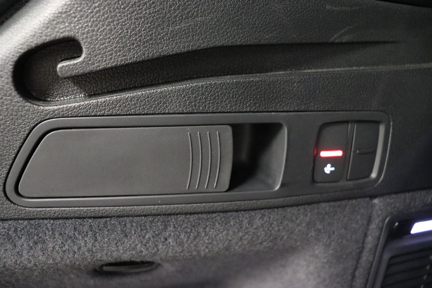 Fahrzeugabbildung Audi Q5 45 TFSI quattro S tronic S line Matrix|AHK|LM