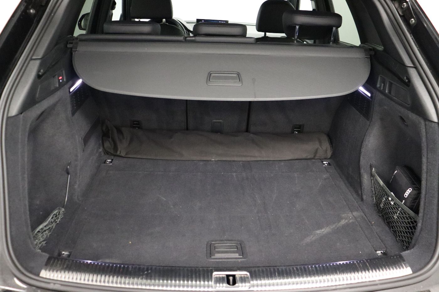 Fahrzeugabbildung Audi Q5 45 TFSI quattro S tronic S line Matrix|AHK|LM