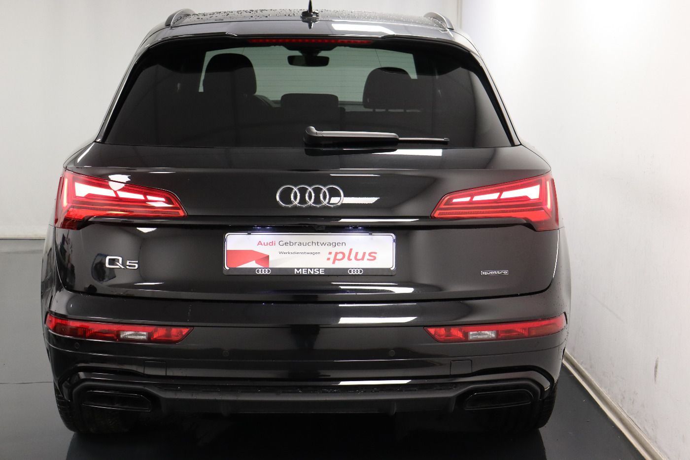 Fahrzeugabbildung Audi Q5 45 TFSI quattro S tronic S line Matrix|AHK|LM