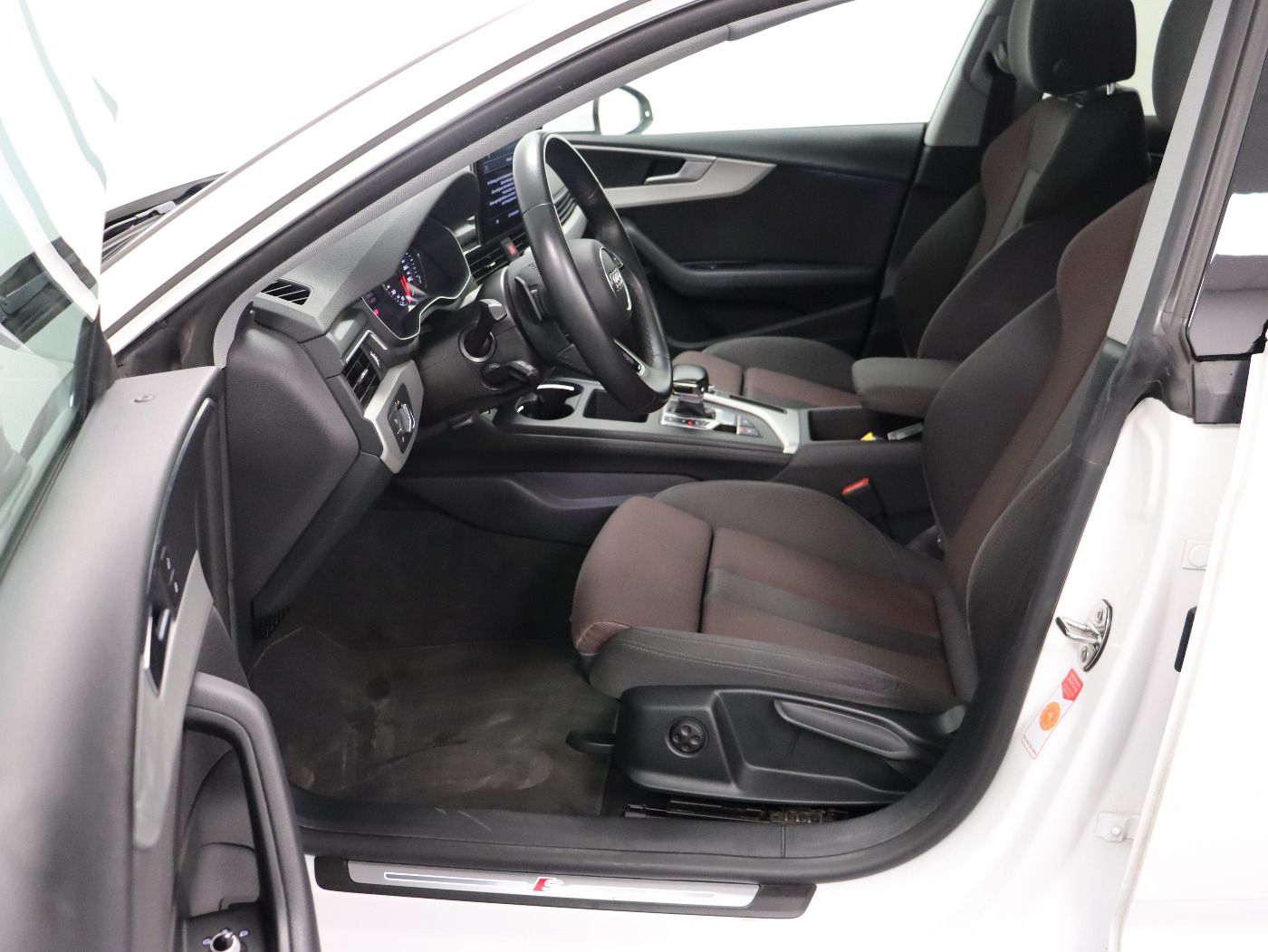 Fahrzeug autohaus mense Fahrzeugabbildung Audi A5 Sportback 40 TDI S tronic S line CarPlay|SD