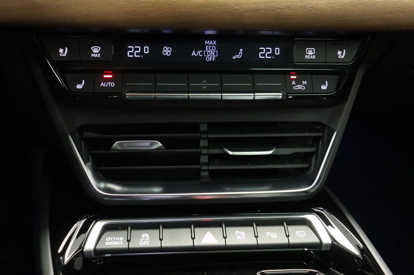 Fahrzeug autohaus mense Fahrzeugabbildung Audi e-tron GT quattro Matrix|B&O|CarPlay|HUD