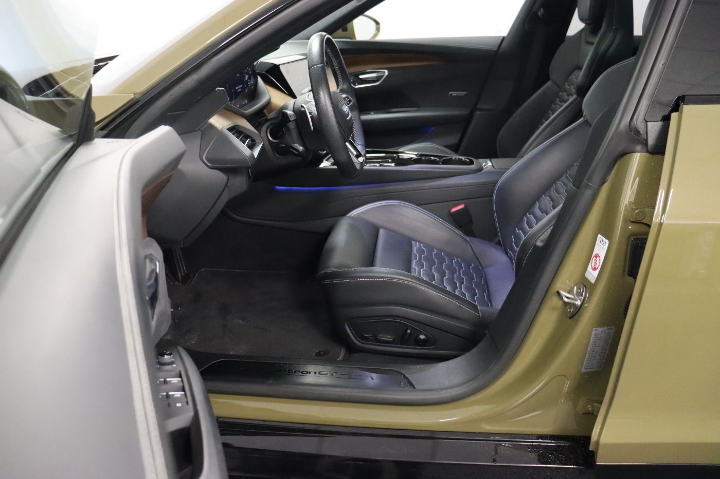 Fahrzeug autohaus mense Fahrzeugabbildung Audi e-tron GT quattro Matrix|B&O|CarPlay|HUD