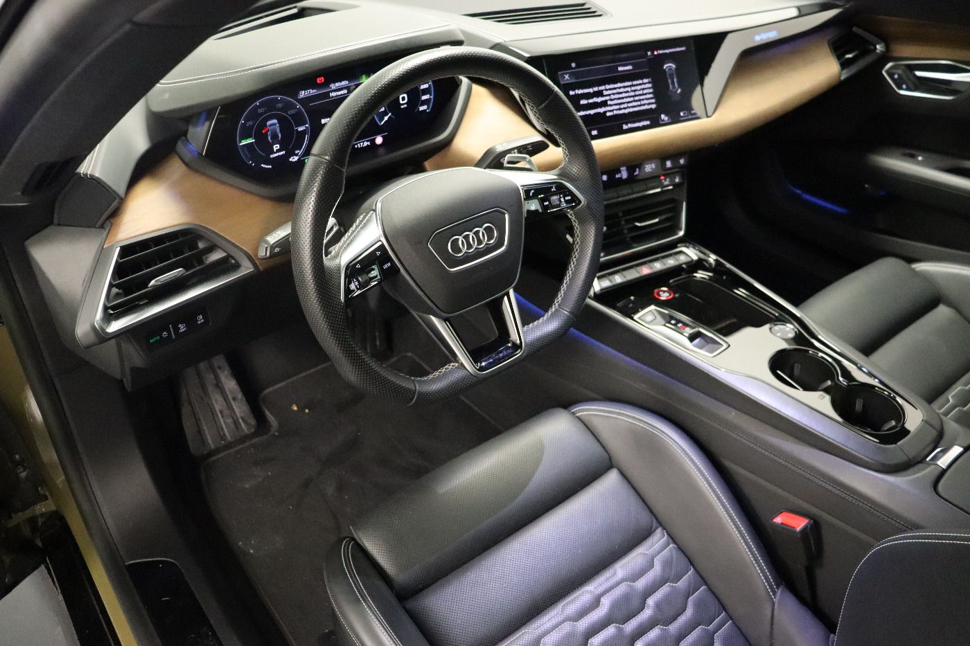 Fahrzeug autohaus mense Fahrzeugabbildung Audi e-tron GT quattro Matrix|B&O|CarPlay|HUD