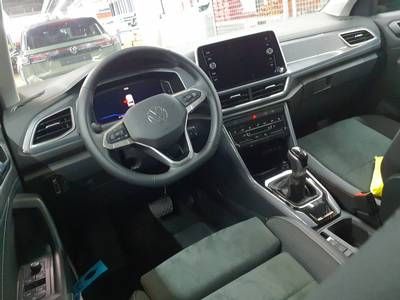 Fahrzeugabbildung Volkswagen T-Roc 1.5TSI DSG Style CarPlay|AHK|ACC|LED|Navi