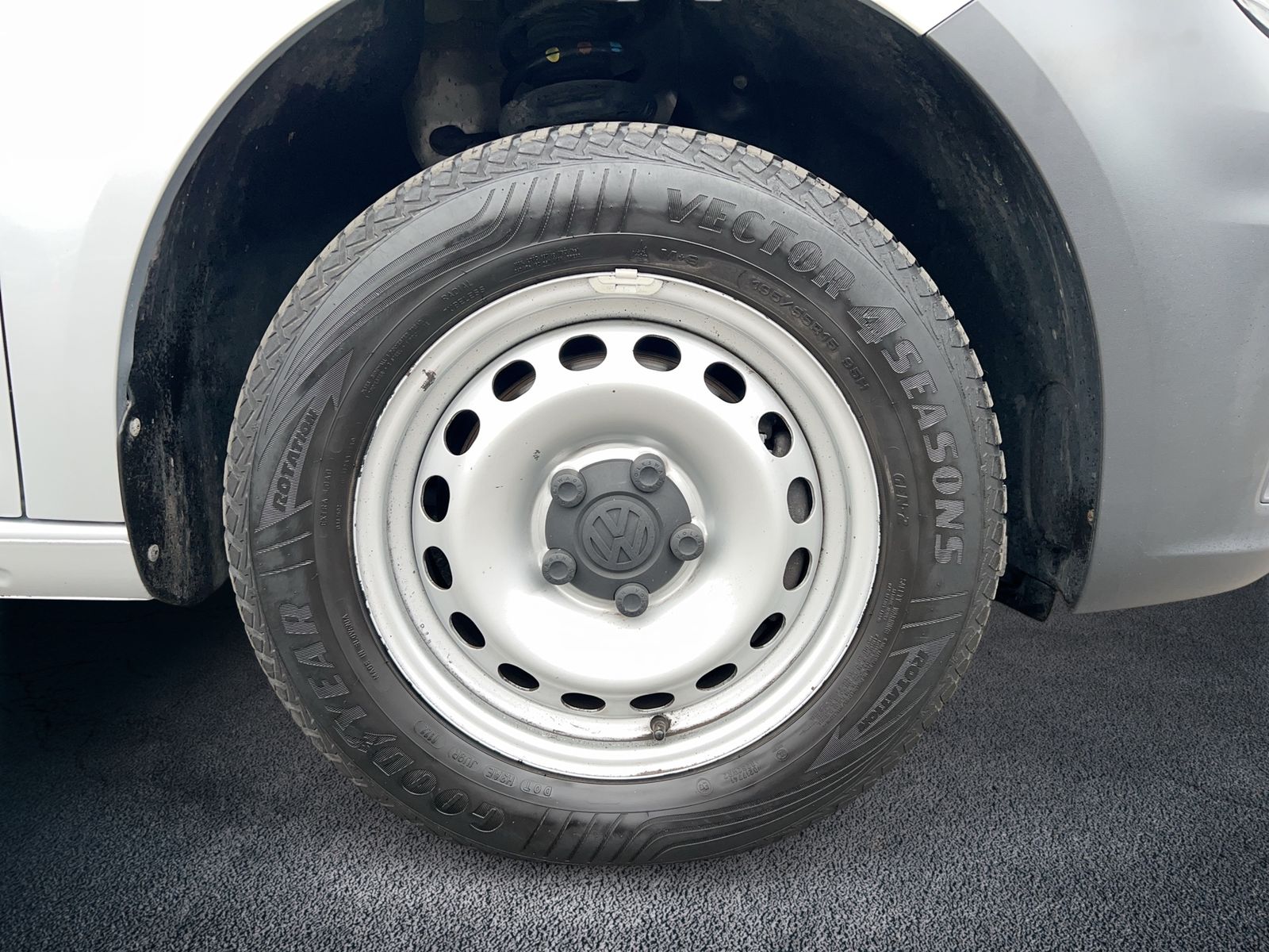 Fahrzeugabbildung Volkswagen Caddy Maxi Kasten Trendline 2.0 l TDI 75 kW