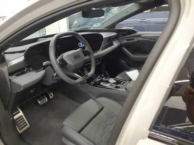 Fahrzeugabbildung Audi A6 Avant e-tron performance S-Line B&O|AHK|HUD