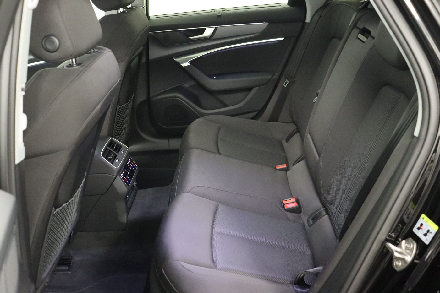Fahrzeugabbildung Audi A6 Avant 50 TDI quattro S tronic Matrix|AHK