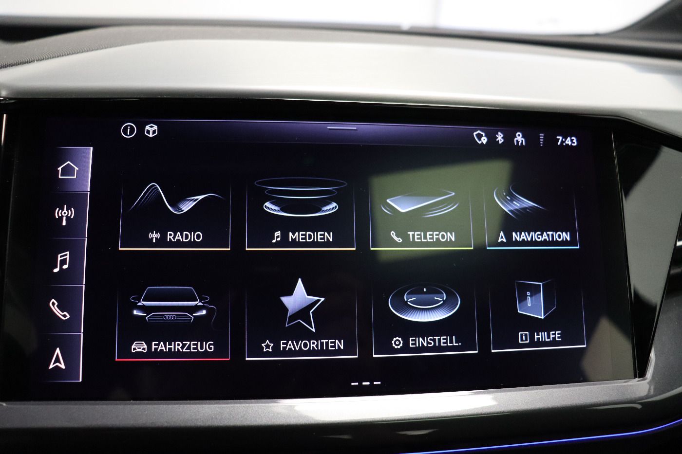 Fahrzeugabbildung Audi Q4 Sportback e-tron 40 S line Pano|SD|Standhzg|L