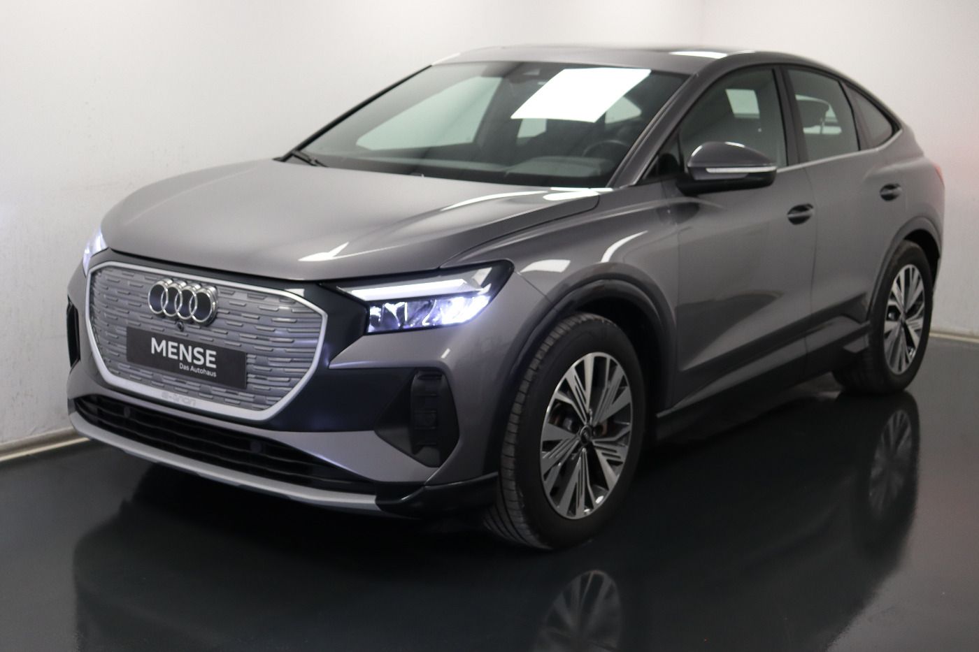 Fahrzeugabbildung Audi Q4 Sportback e-tron 40 S line Pano|SD|Standhzg|L