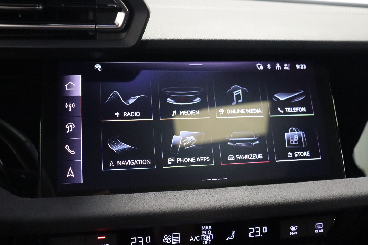 Fahrzeugabbildung Audi S3 Limousine quattro S tronic Matrix|CarPlay|HUD