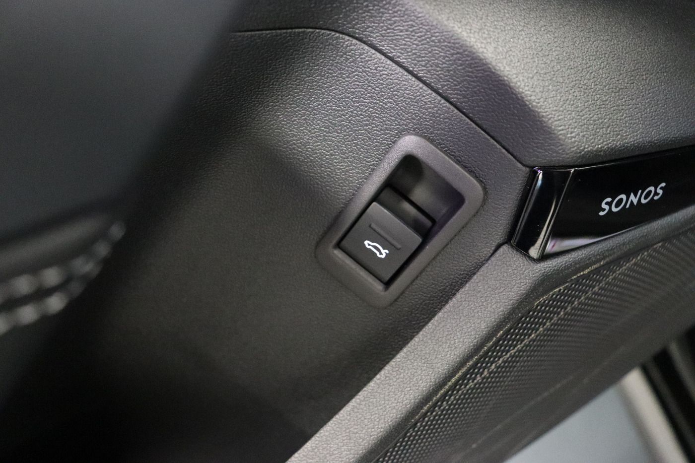Fahrzeugabbildung Audi S3 Limousine quattro S tronic Matrix|CarPlay|HUD