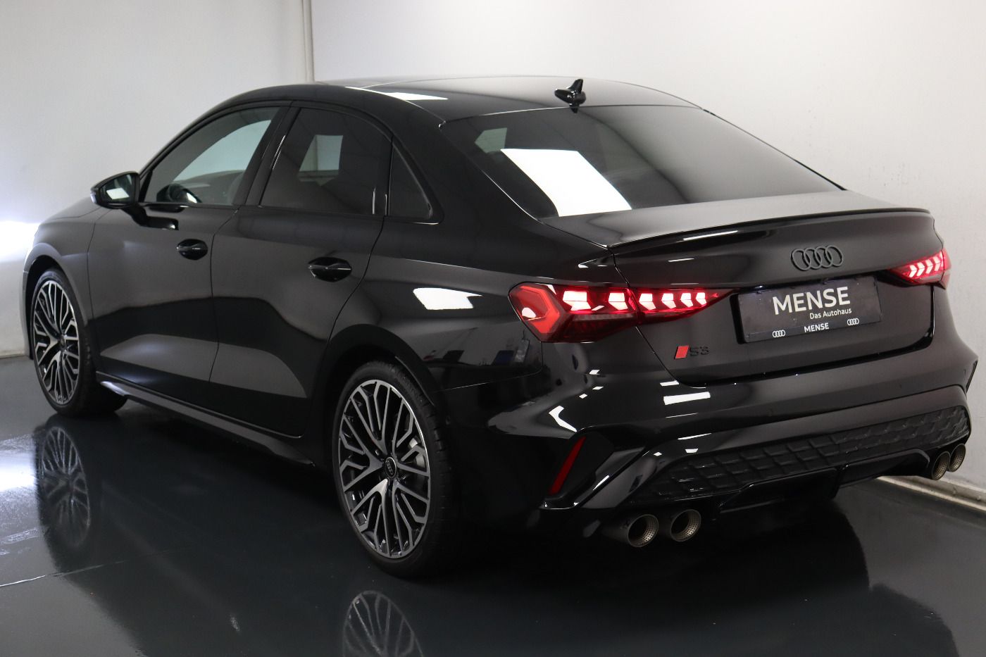 Fahrzeugabbildung Audi S3 Limousine quattro S tronic Matrix|CarPlay|HUD