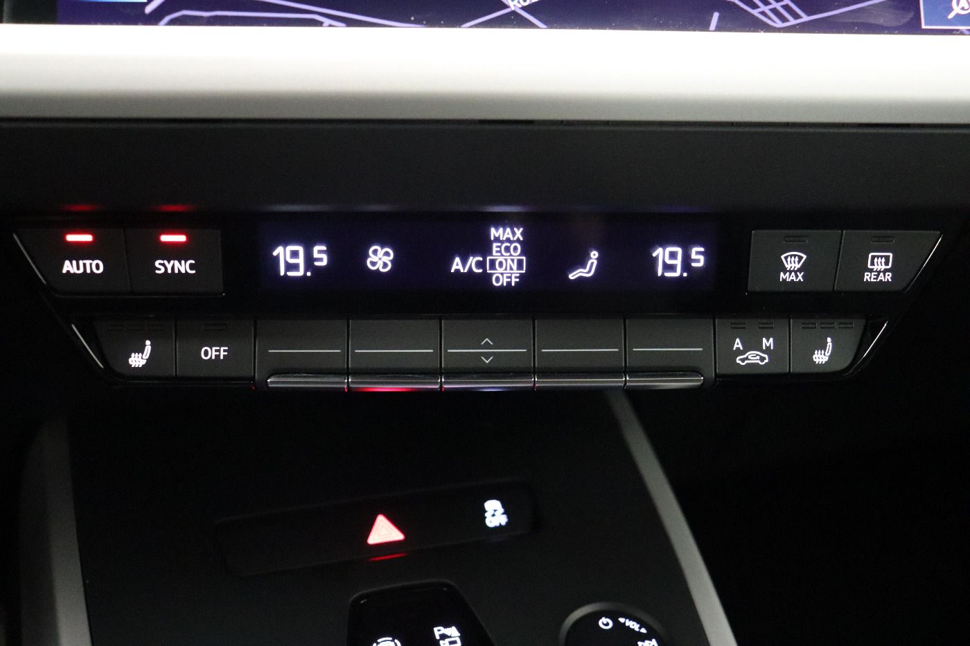 Fahrzeug autohaus mense Fahrzeugabbildung Audi Q4 e-tron 40 Matrix|CarPlay|AHK|HUD|Standhzg|ACC