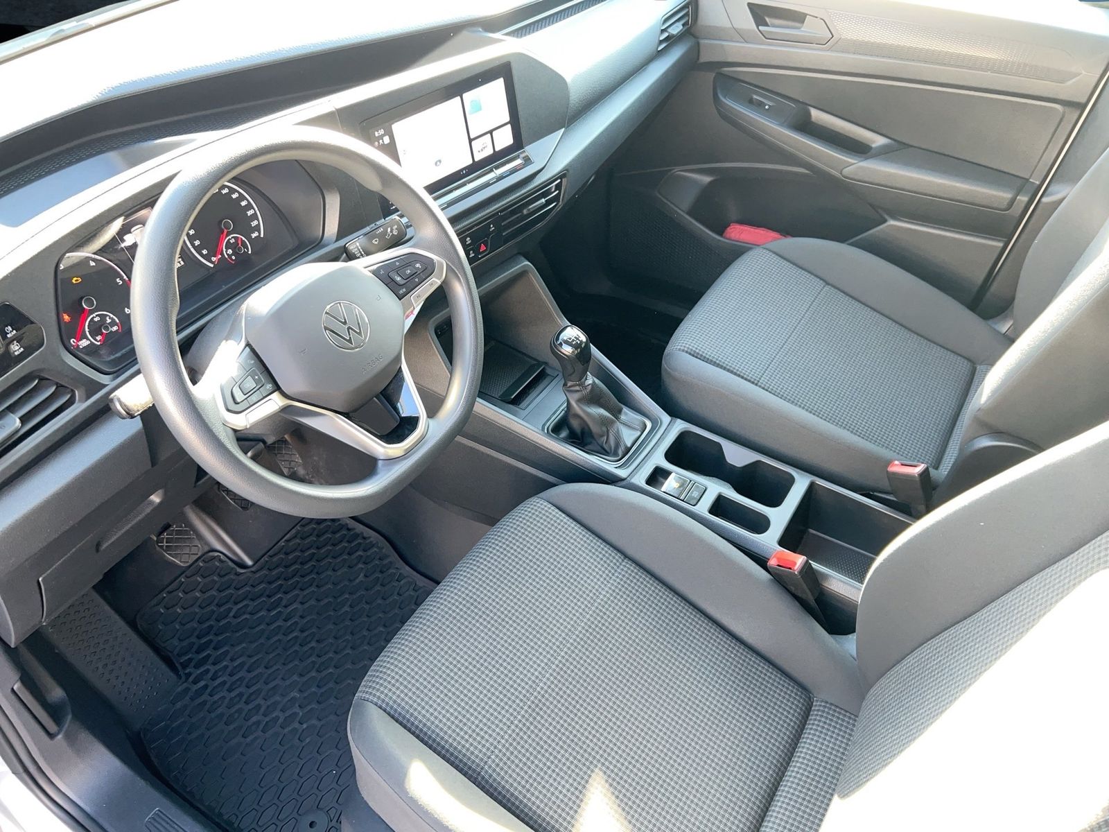 Fahrzeugabbildung Volkswagen Caddy Cargo Maxi 2.0 l TDI 75 kW 6-Gang