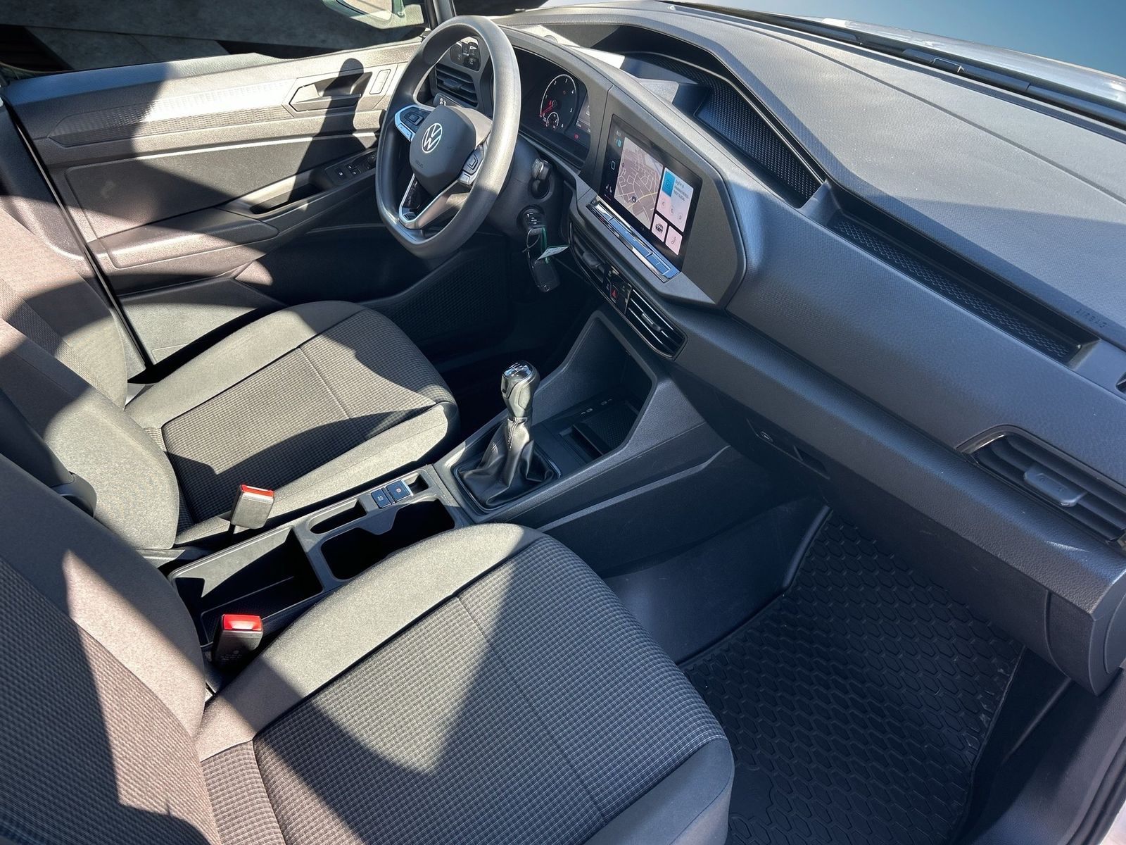 Fahrzeugabbildung Volkswagen Caddy Cargo Maxi 2.0 l TDI 75 kW 6-Gang