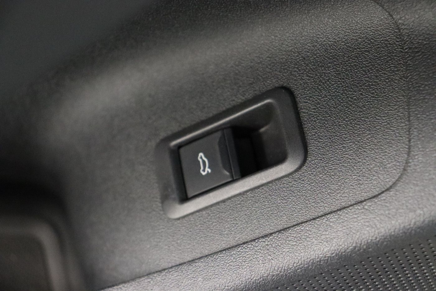 Fahrzeugabbildung Audi A6 Avant e-tron quattro S line B&O|AHK|HUD|Luft