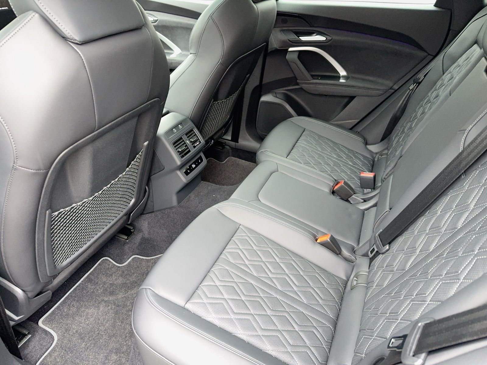 Fahrzeugabbildung Audi Q5 Sportback 40TDI quattro Matrix|Tech+|Luftf.