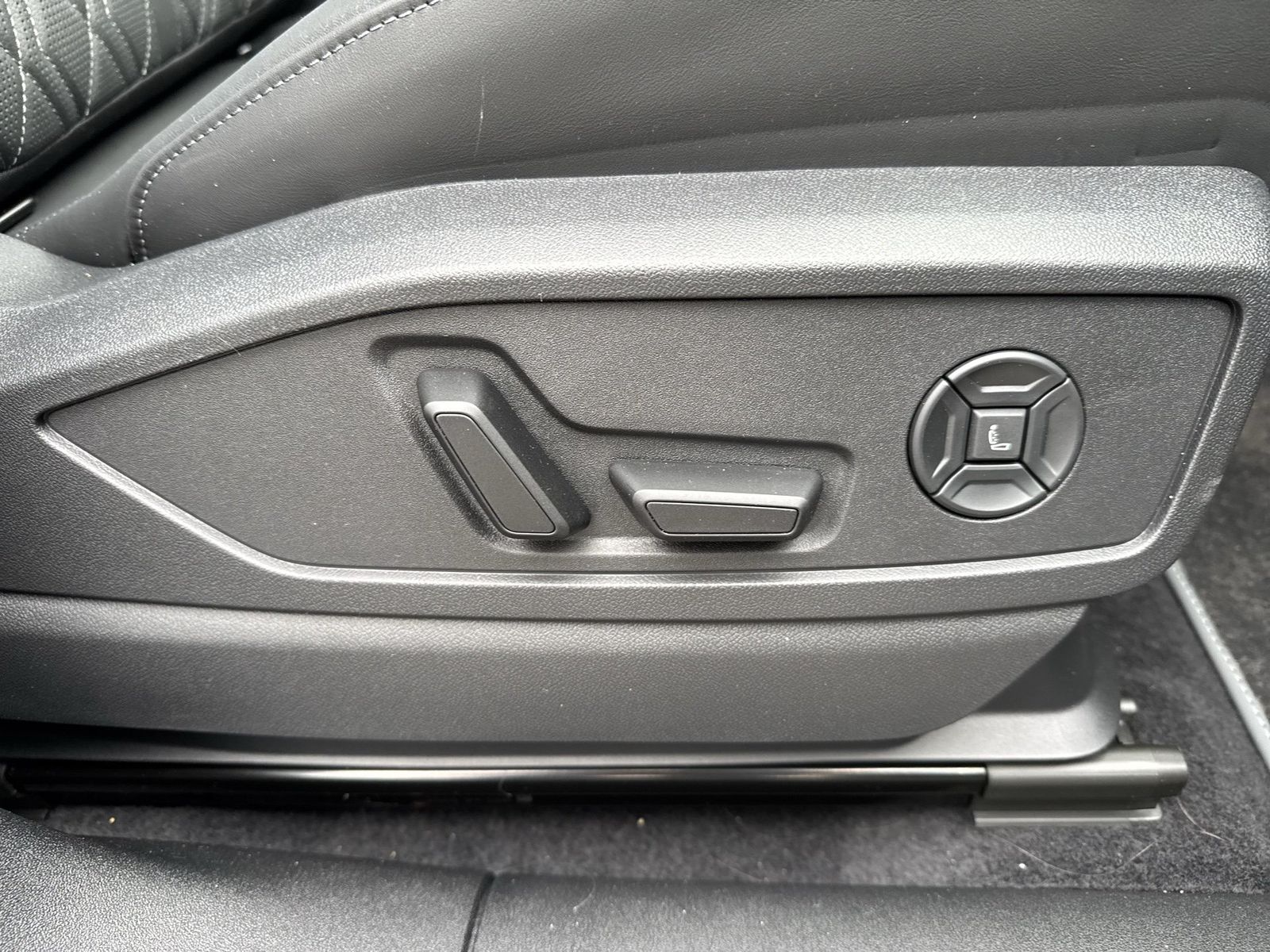 Fahrzeugabbildung Audi Q5 Sportback 40TDI quattro Matrix|Tech+|Luftf.