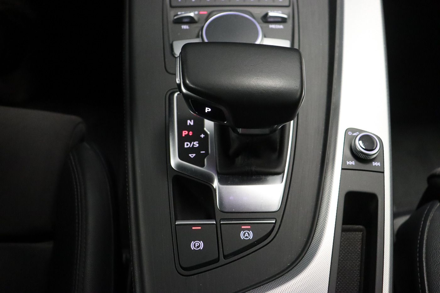 Fahrzeugabbildung Audi A4 Avant 2.0 TFSI S tronic design ACC|Navi|Virtu