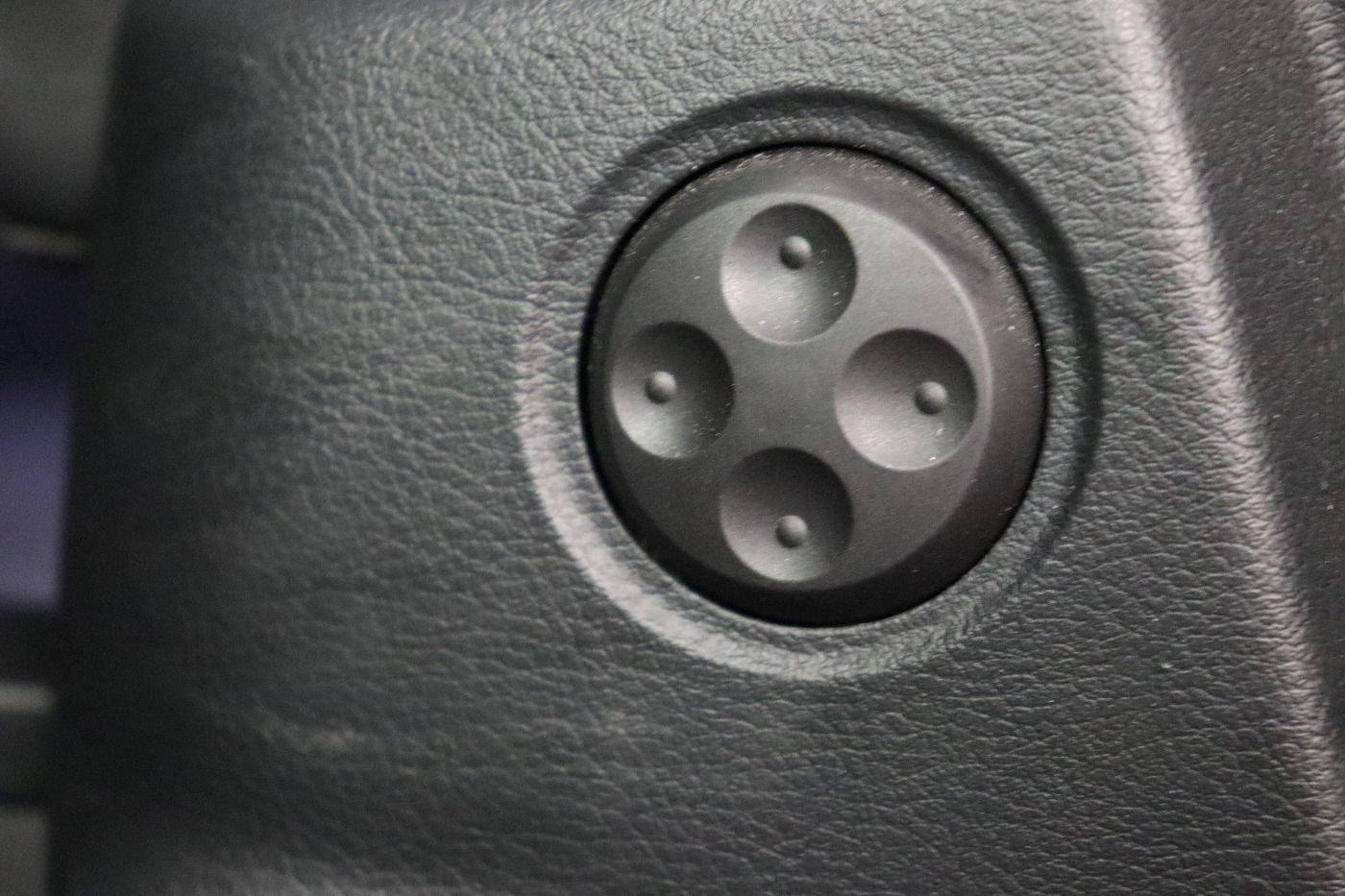 Fahrzeugabbildung Audi A4 Avant 40 TDI quattro S tronic advanced Matrix