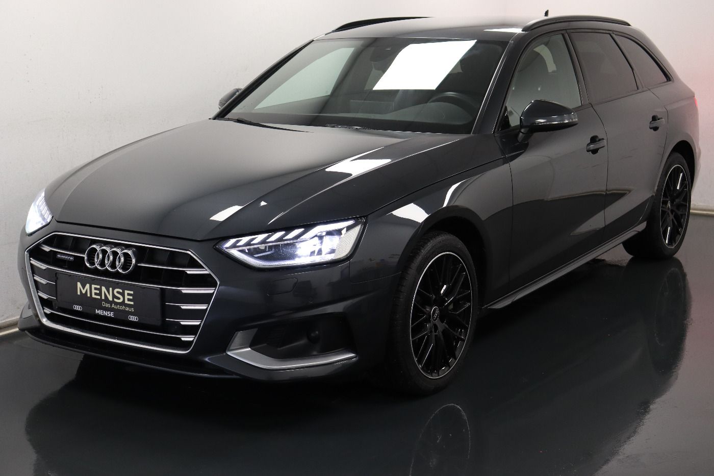 Fahrzeugabbildung Audi A4 Avant 40 TDI quattro S tronic advanced Matrix