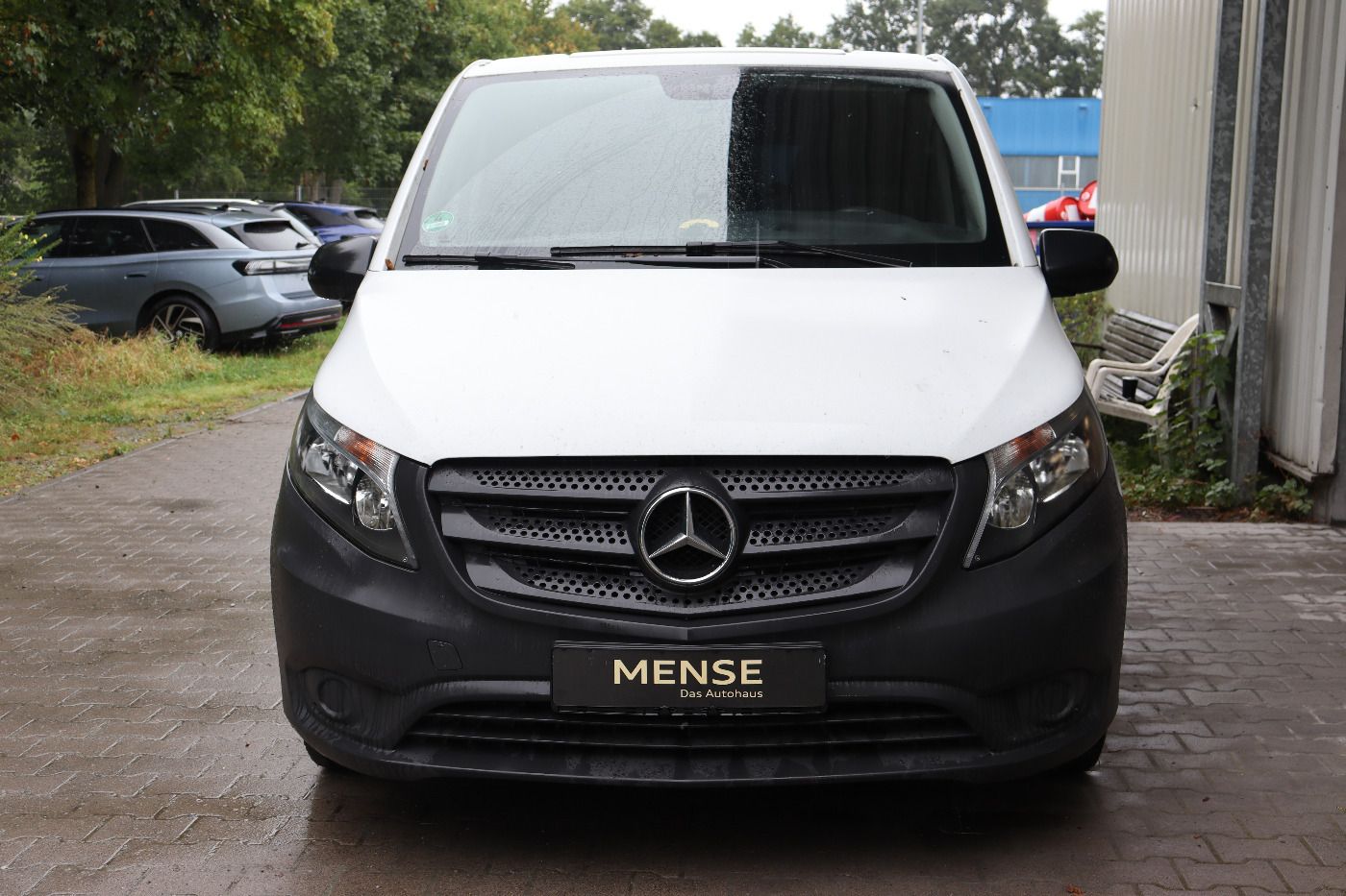 Fahrzeug autohaus mense Fahrzeugabbildung Mercedes-Benz Vito Tourer Pro 110 CDI extralang 9-Sitzer LM