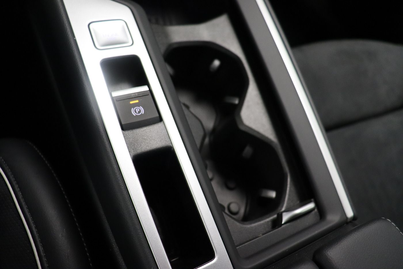 Fahrzeug autohaus mense Fahrzeugabbildung Volkswagen Passat Variant 2.0 TDI DSG Business CarPlay|HUD