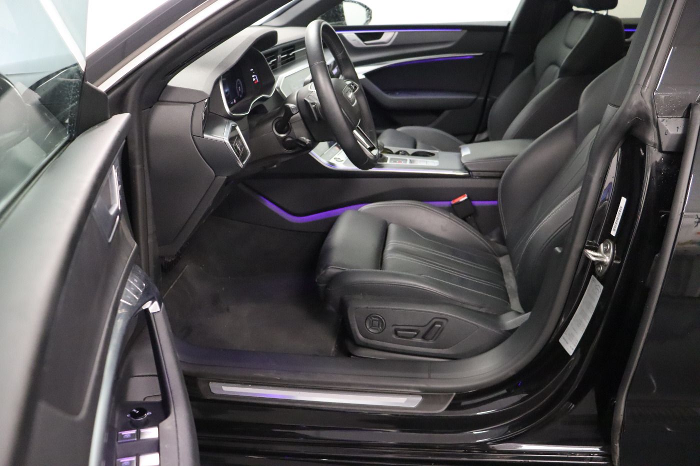 Fahrzeugabbildung Audi A7 Sportback 45 TDI quattro S tronic Matrix|AHK