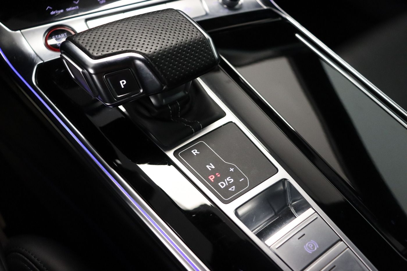 Fahrzeug autohaus mense Fahrzeugabbildung Audi RS7 Sportback Matrix|B&O|CarPlay|HUD|Pano|SD|ACC