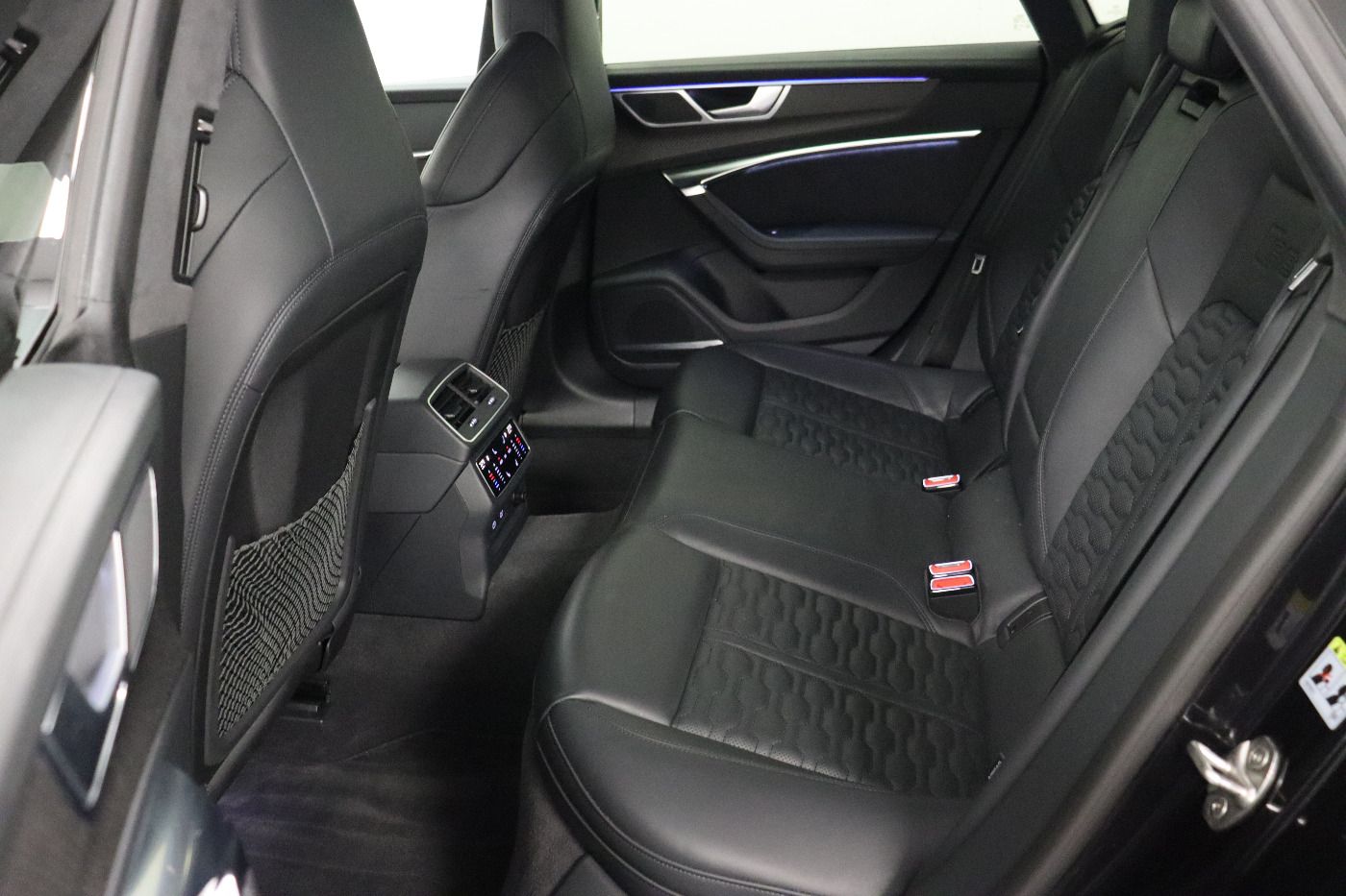 Fahrzeug autohaus mense Fahrzeugabbildung Audi RS7 Sportback Matrix|B&O|CarPlay|HUD|Pano|SD|ACC