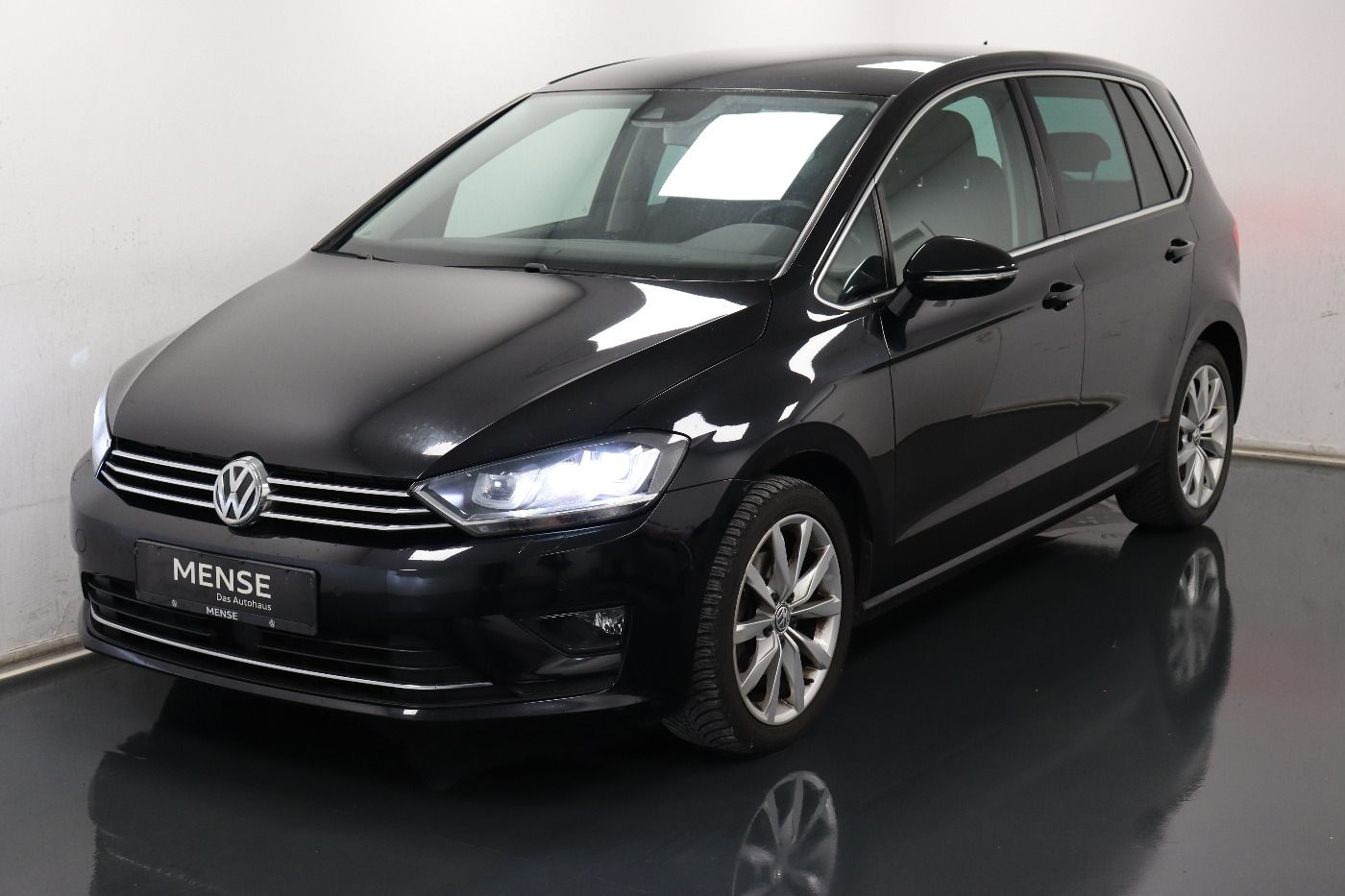 Fahrzeug autohaus mense Fahrzeugabbildung Volkswagen Golf Sportsvan 1.4 TSI DSG Highline Navi ACC Rea