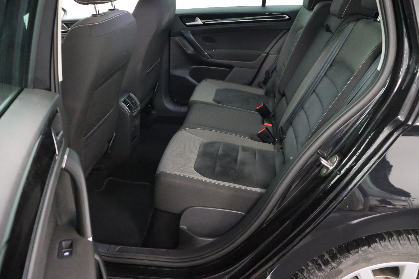 Fahrzeug autohaus mense Fahrzeugabbildung Volkswagen Golf Sportsvan 1.4 TSI DSG Highline Navi ACC Rea