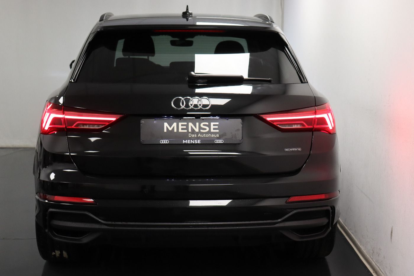 Fahrzeugabbildung Audi Q3 40 TDI Quattro S tronic S line CarPlay|LED|Na
