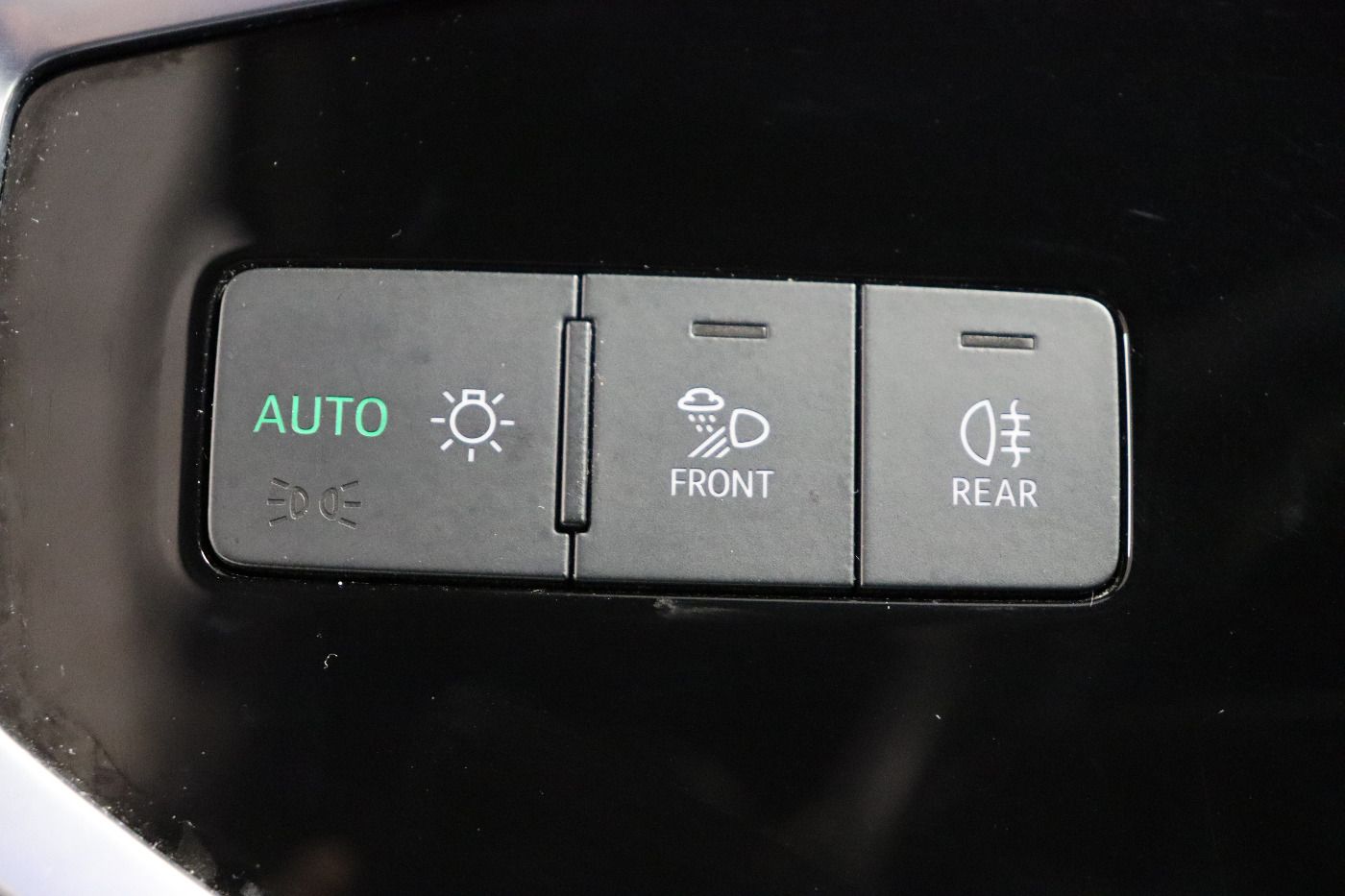 Fahrzeugabbildung Audi Q3 40 TDI Quattro S tronic S line CarPlay|LED|Na