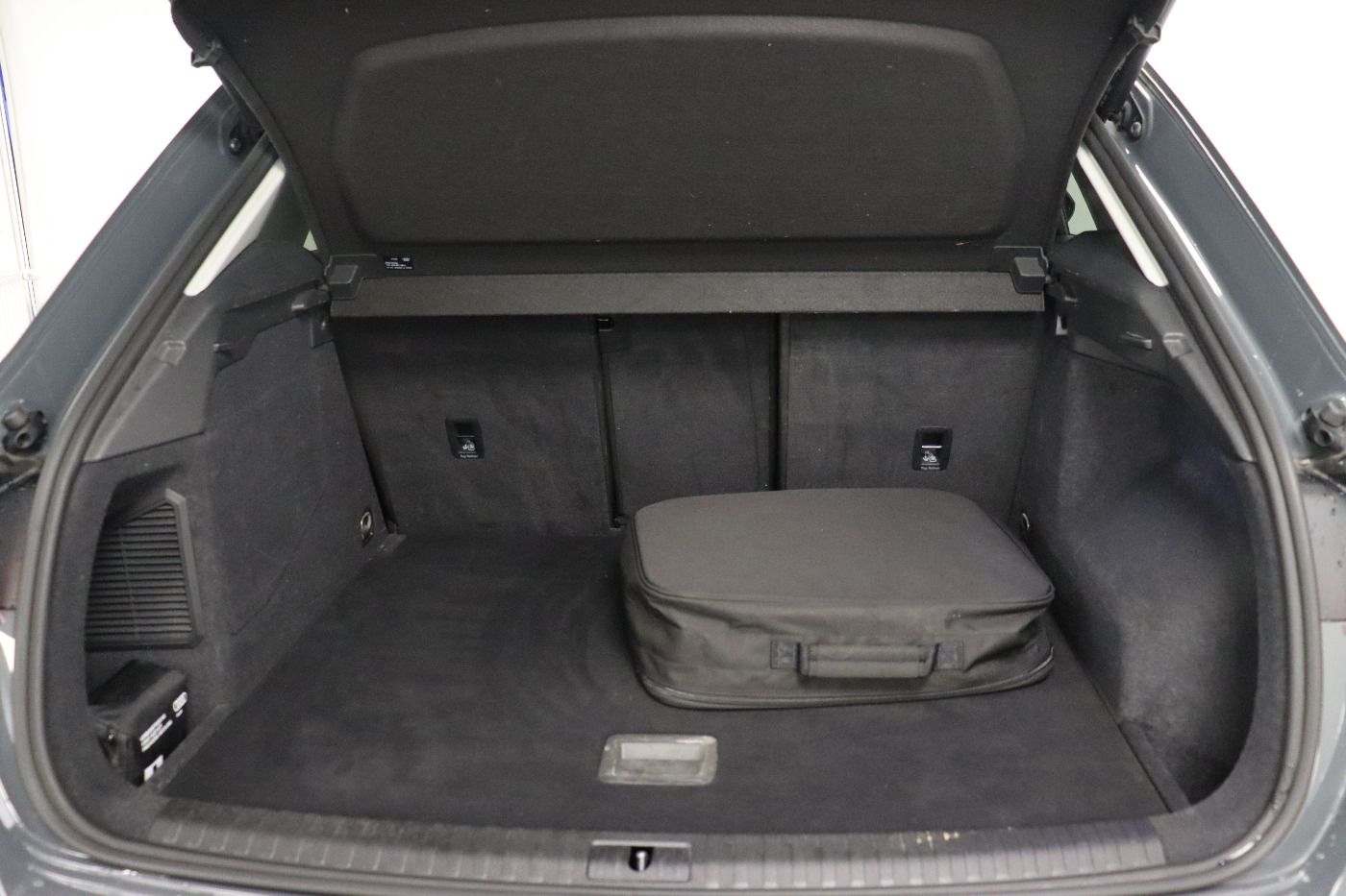 Fahrzeugabbildung Audi Q3 45 TFSIe S- tronic Standhzg|LED|Navi|KeyLess