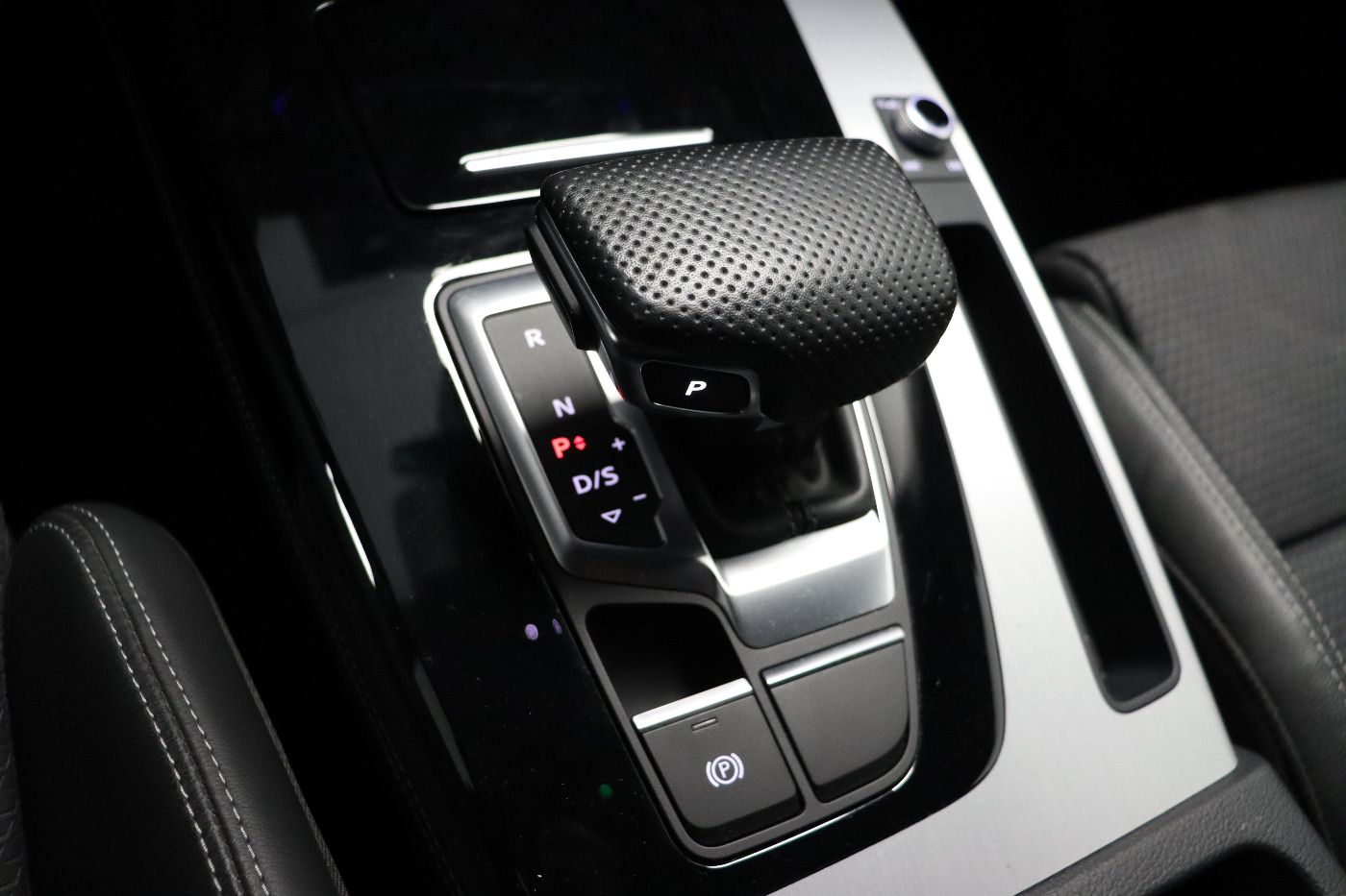 Fahrzeug autohaus mense Fahrzeugabbildung Audi Q5 50 TDI Quattro S tronic S line AHK|Luft|LED|N