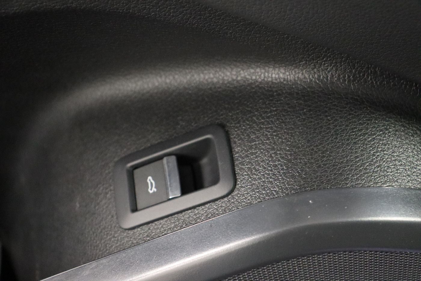 Fahrzeug autohaus mense Fahrzeugabbildung Audi Q5 50 TDI Quattro S tronic S line AHK|Luft|LED|N