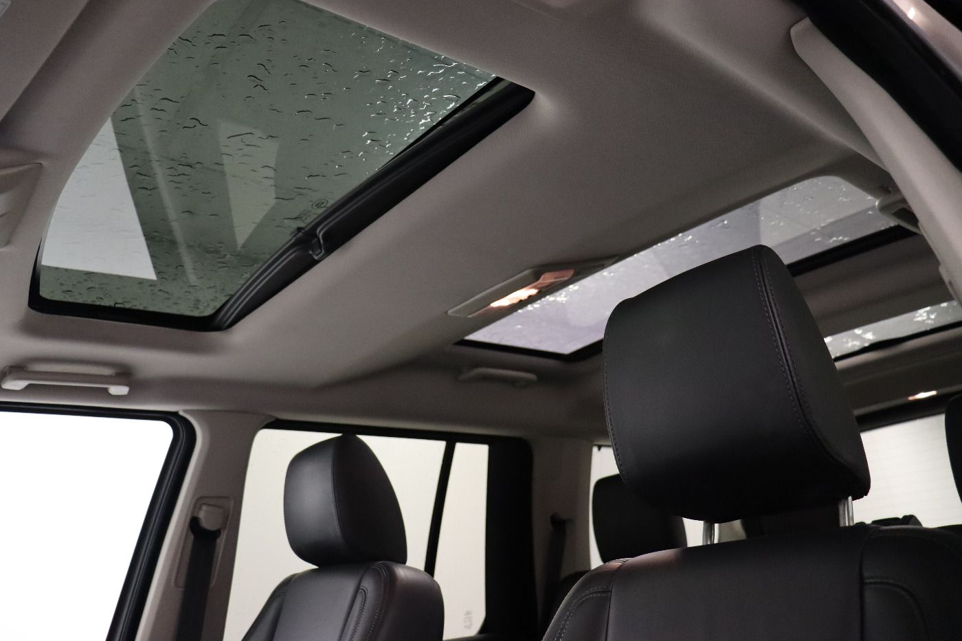 Fahrzeugabbildung Land Rover Discovery 4 TDV6 HSE Luft|4xSHZG|Navi|VirtualCP