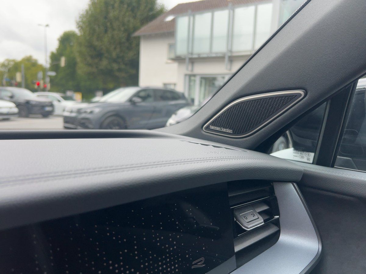 Fahrzeug autohaus mense Fahrzeugabbildung Volkswagen Tayron R-Line TDI 4M AHK 7-Sitzer Pano BlackStyl