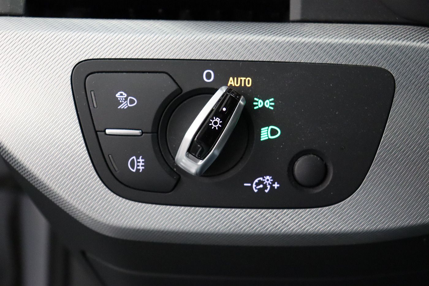Fahrzeugabbildung Audi A4 1.4 TFSI S-tronic Sport Matrix|CarPlay|LED|Na